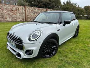 MINI HATCHBACK 2019 (69) at Right Cars Saltcoats