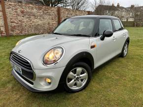 MINI HATCHBACK 2017 (67) at Right Cars Saltcoats